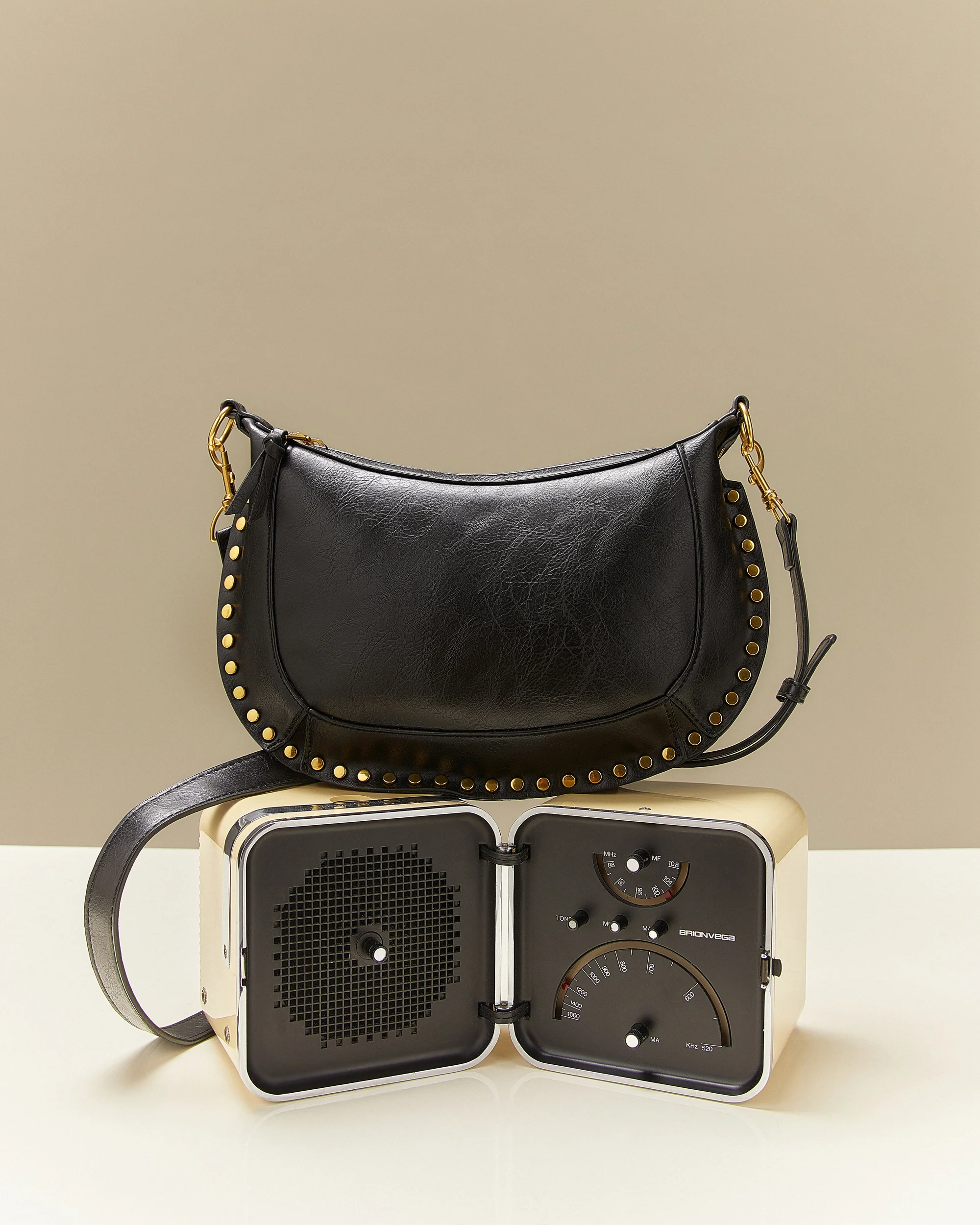 Beulito bolso bandolera pequeño con detalles metálicos - Image 17