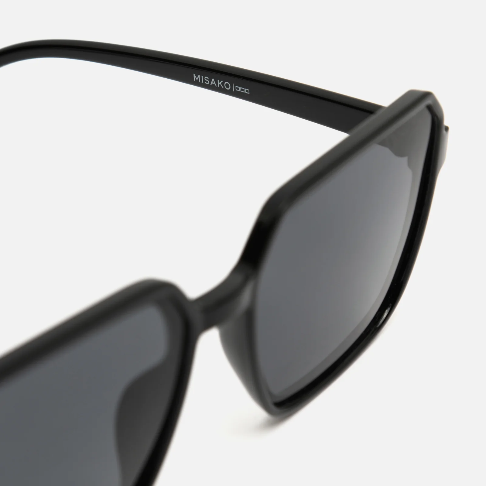 Kloe gafas de sol cuadradas con montura de pasta ED. - Image 3