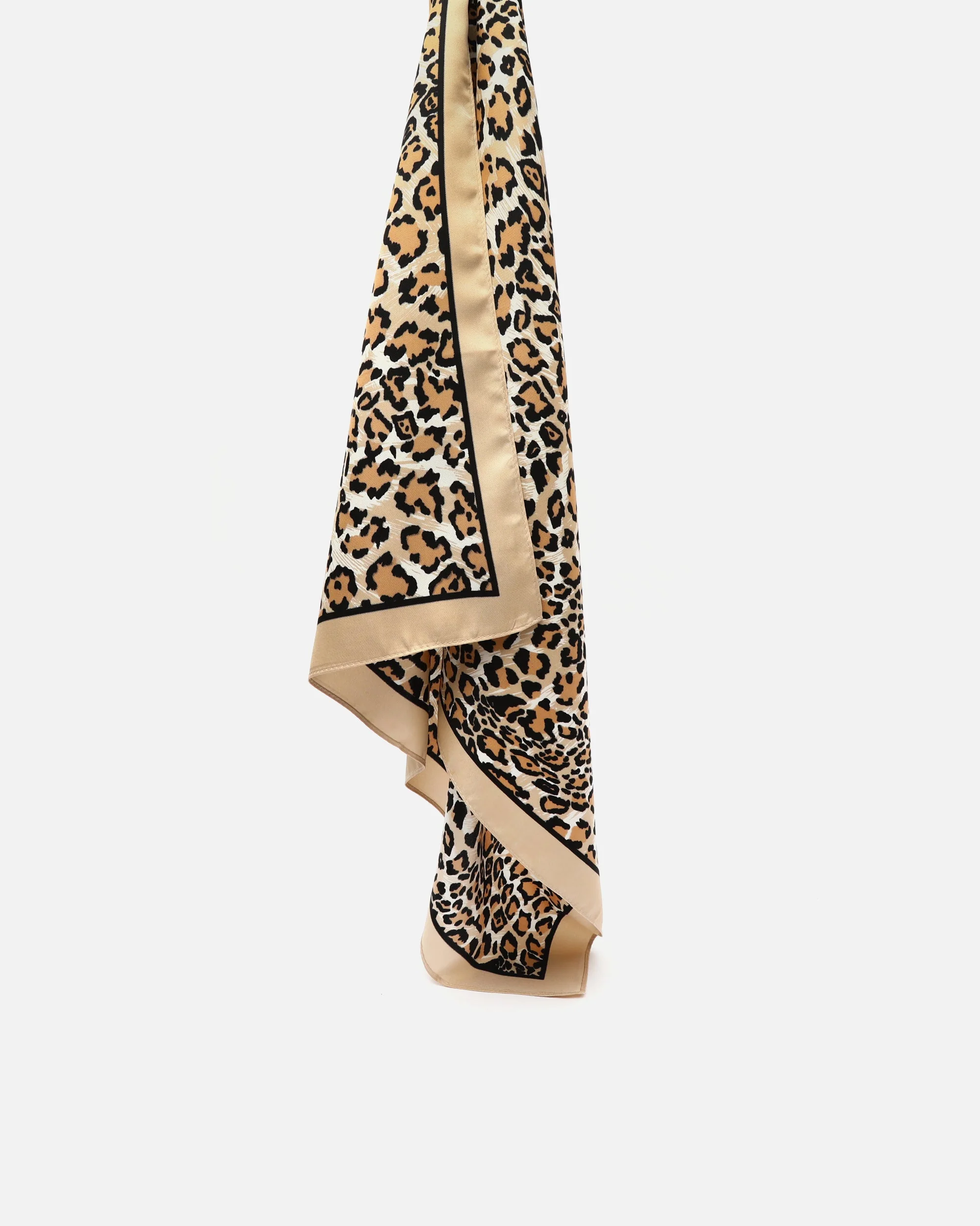 Leon pañuelo estampado animal print - Image 4