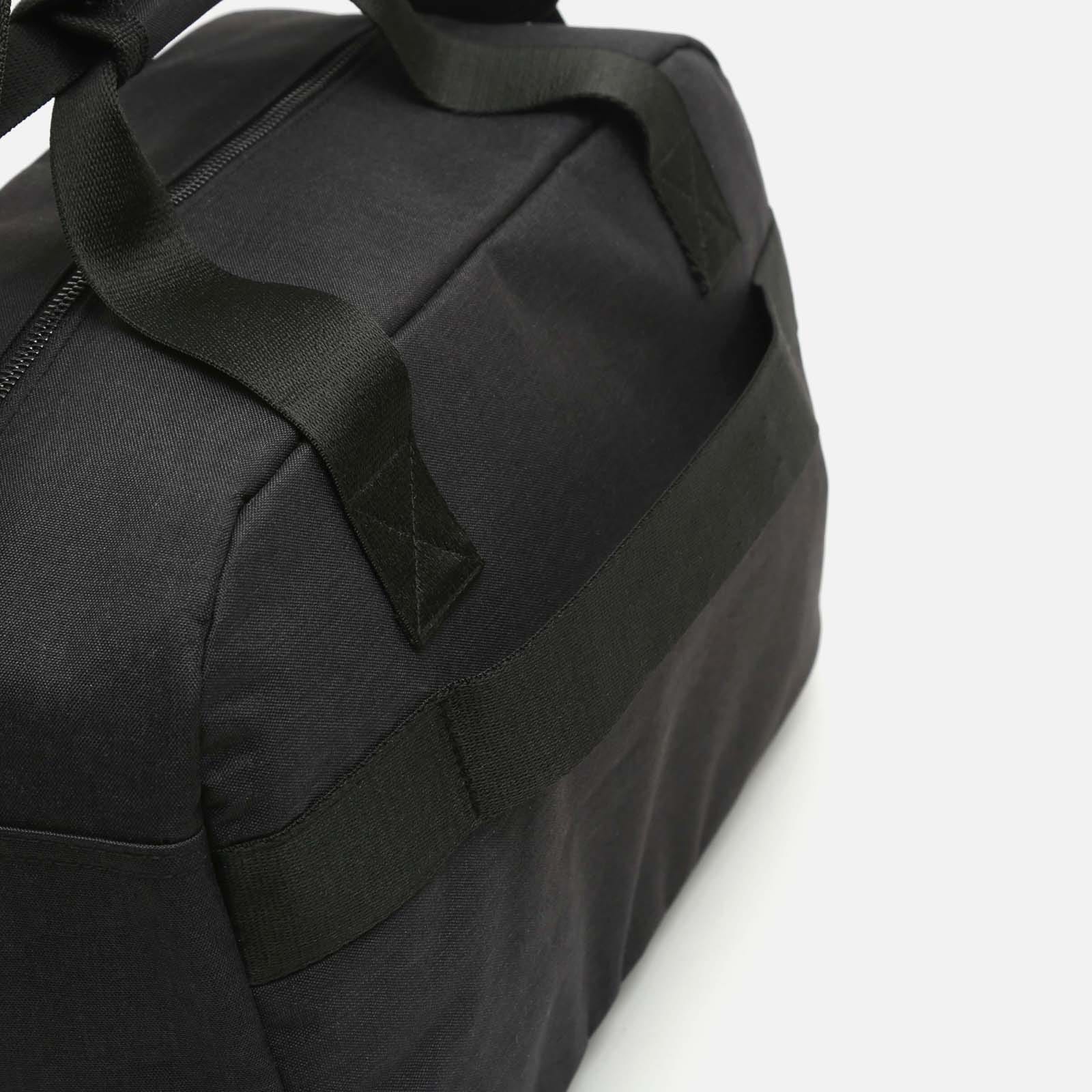 Picu bolsa fin de semana en nylon reciclado con bandolera extraíble - Image 4