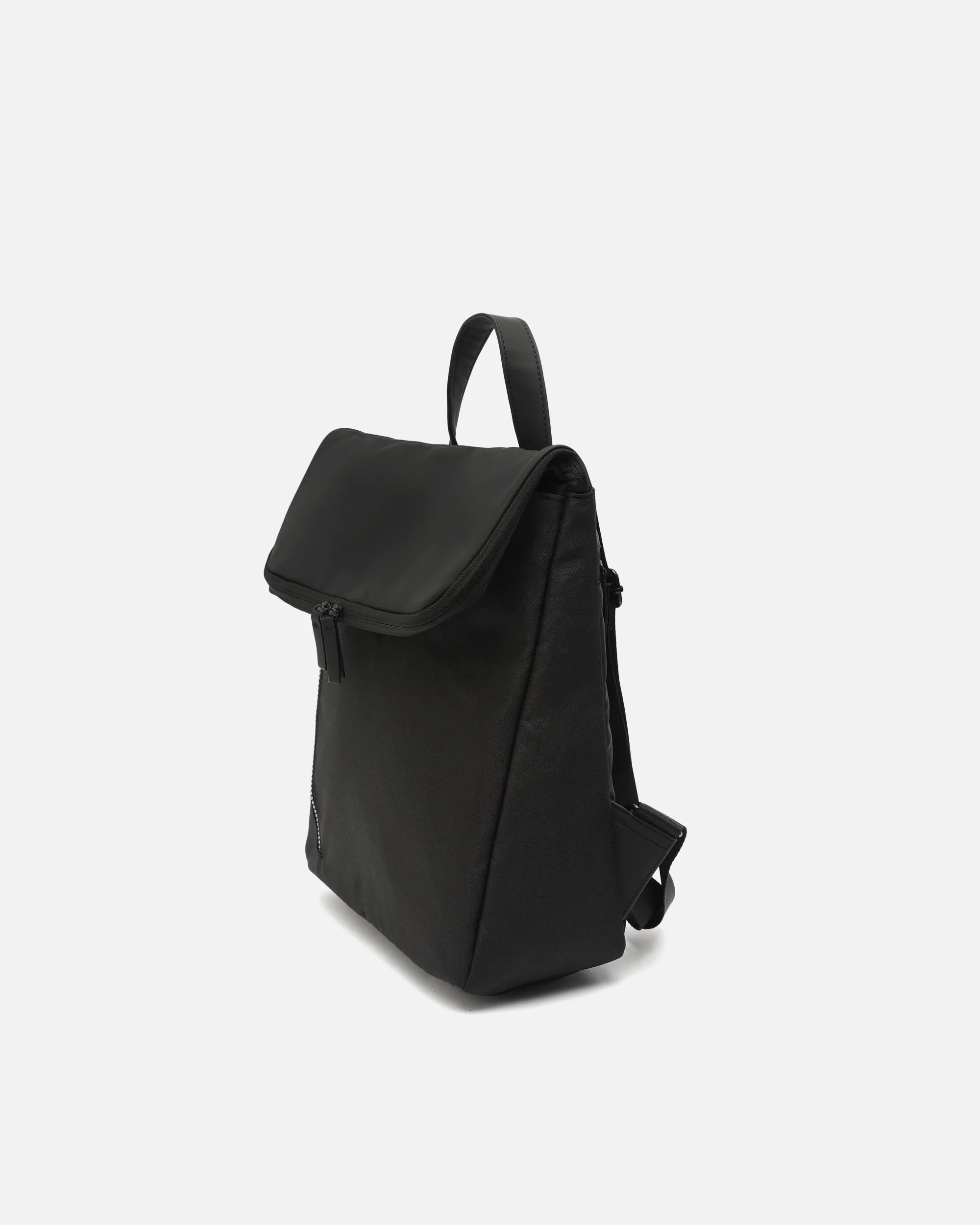 Senay mochila con solapa en nylon - Image 9